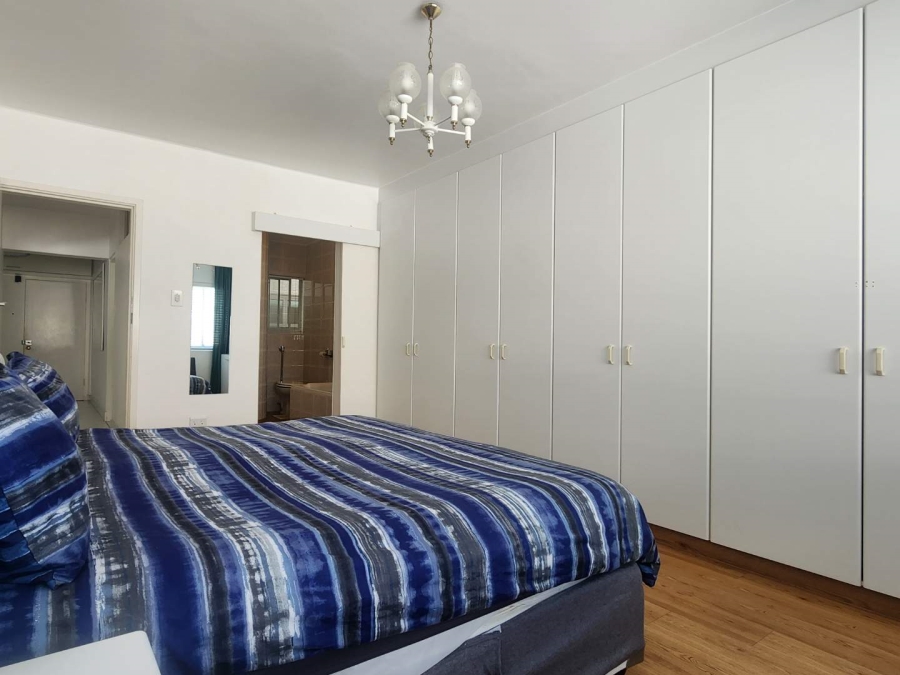 To Let 1 Bedroom Property for Rent in Sea Point Western Cape